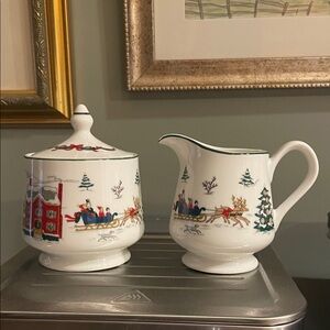 Festive Holiday Creamer and Sugar Set